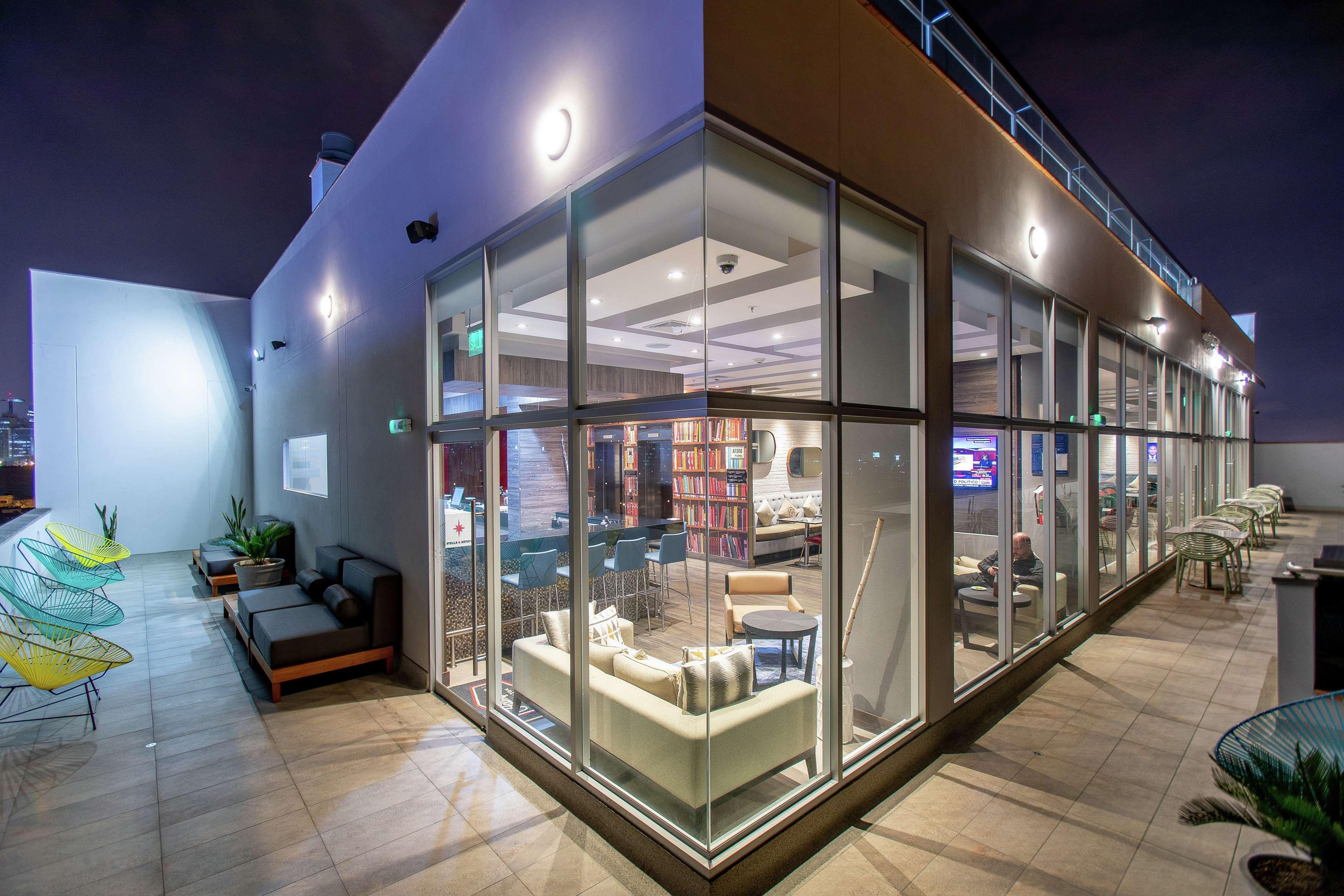 Hotel Hampton By Hilton Lima San Isidro Extérieur photo