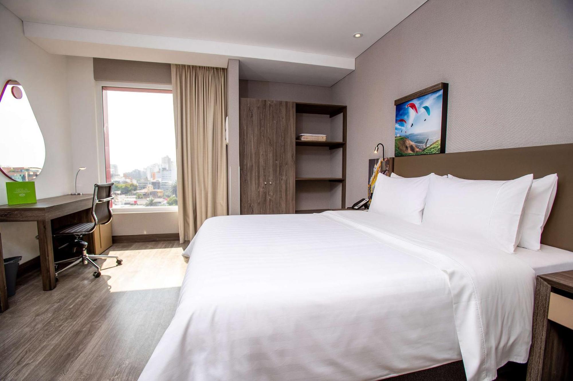 Hotel Hampton By Hilton Lima San Isidro Extérieur photo