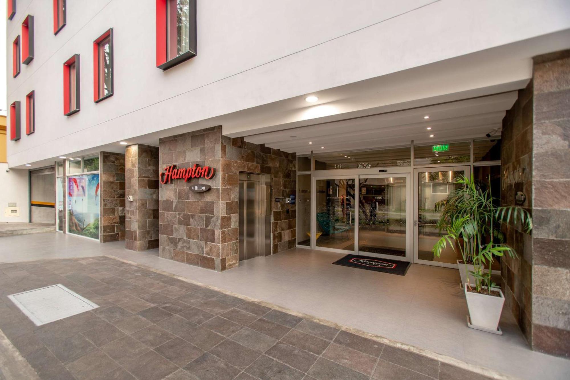 Hotel Hampton By Hilton Lima San Isidro Extérieur photo