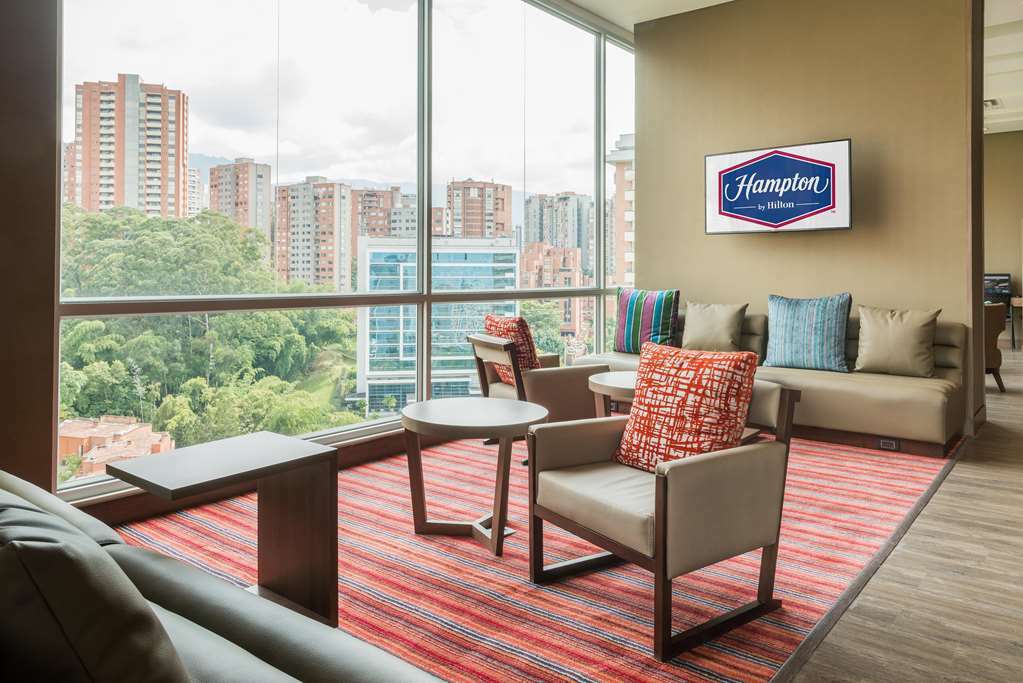 Hotel Hampton By Hilton Lima San Isidro Restaurant photo