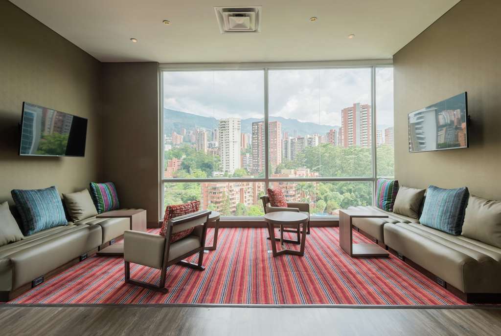 Hotel Hampton By Hilton Lima San Isidro Restaurant photo